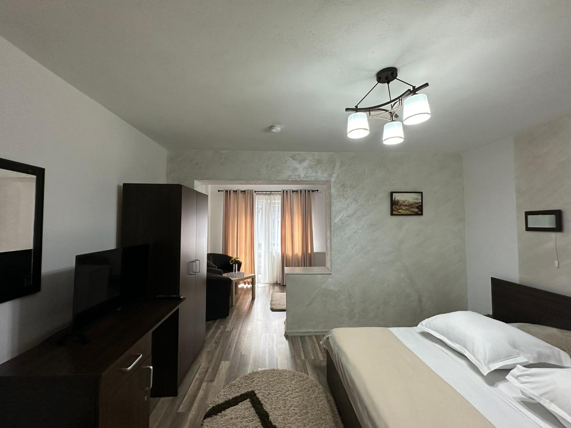 Casuta De Langa Izvor Hotel Moeciu De Sus Eksteriør billede