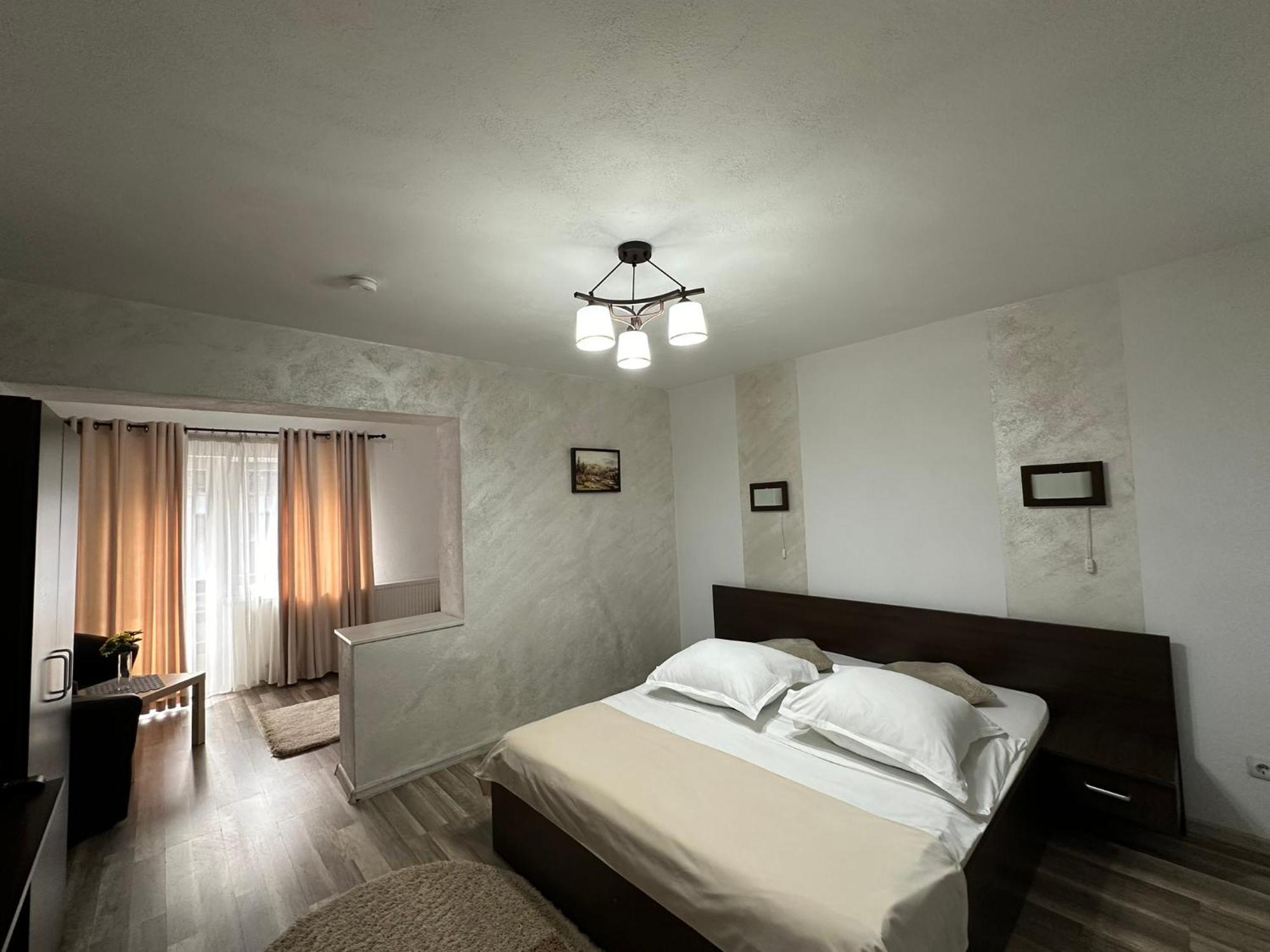 Casuta De Langa Izvor Hotel Moeciu De Sus Eksteriør billede