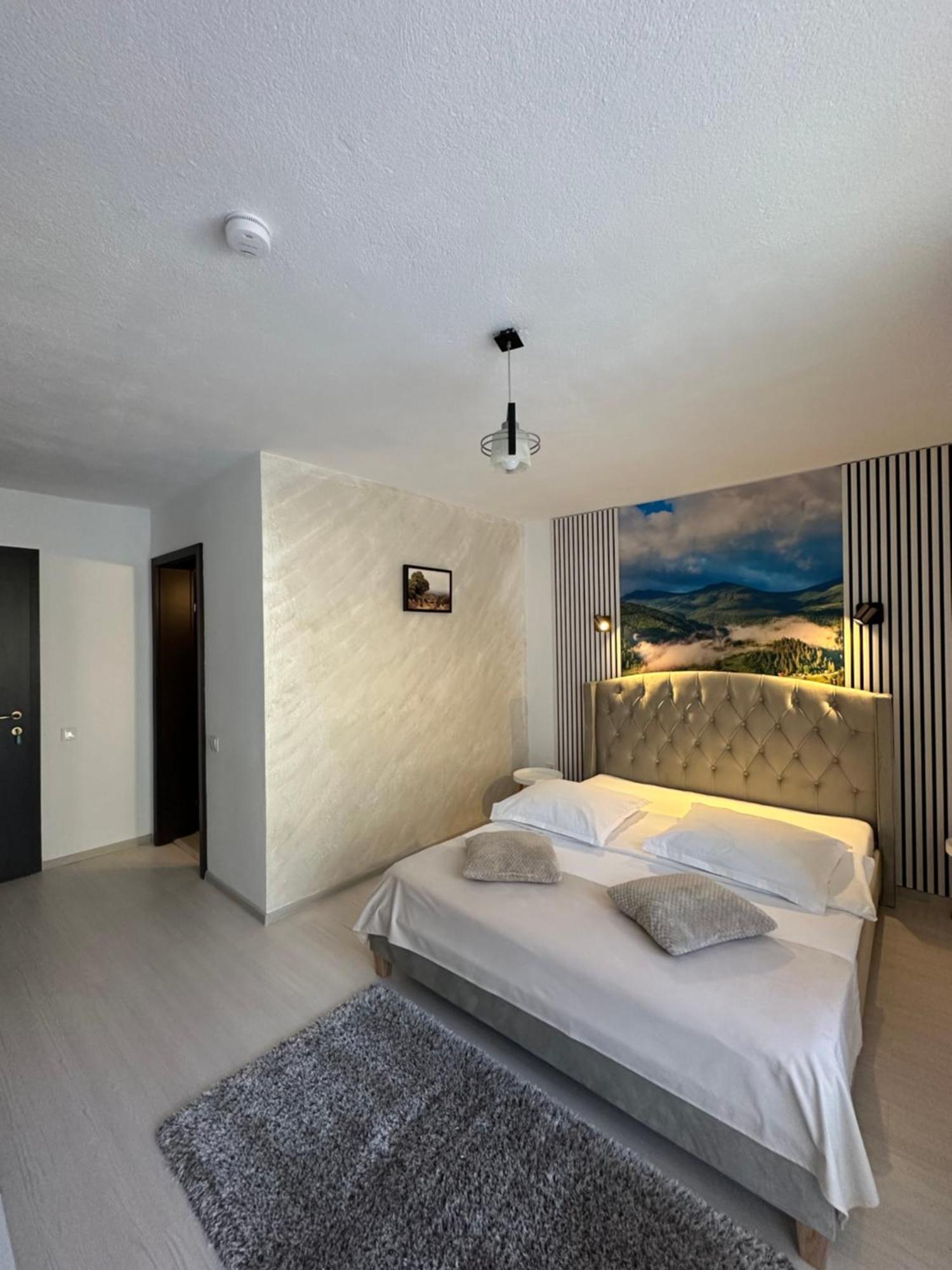 Casuta De Langa Izvor Hotel Moeciu De Sus Eksteriør billede